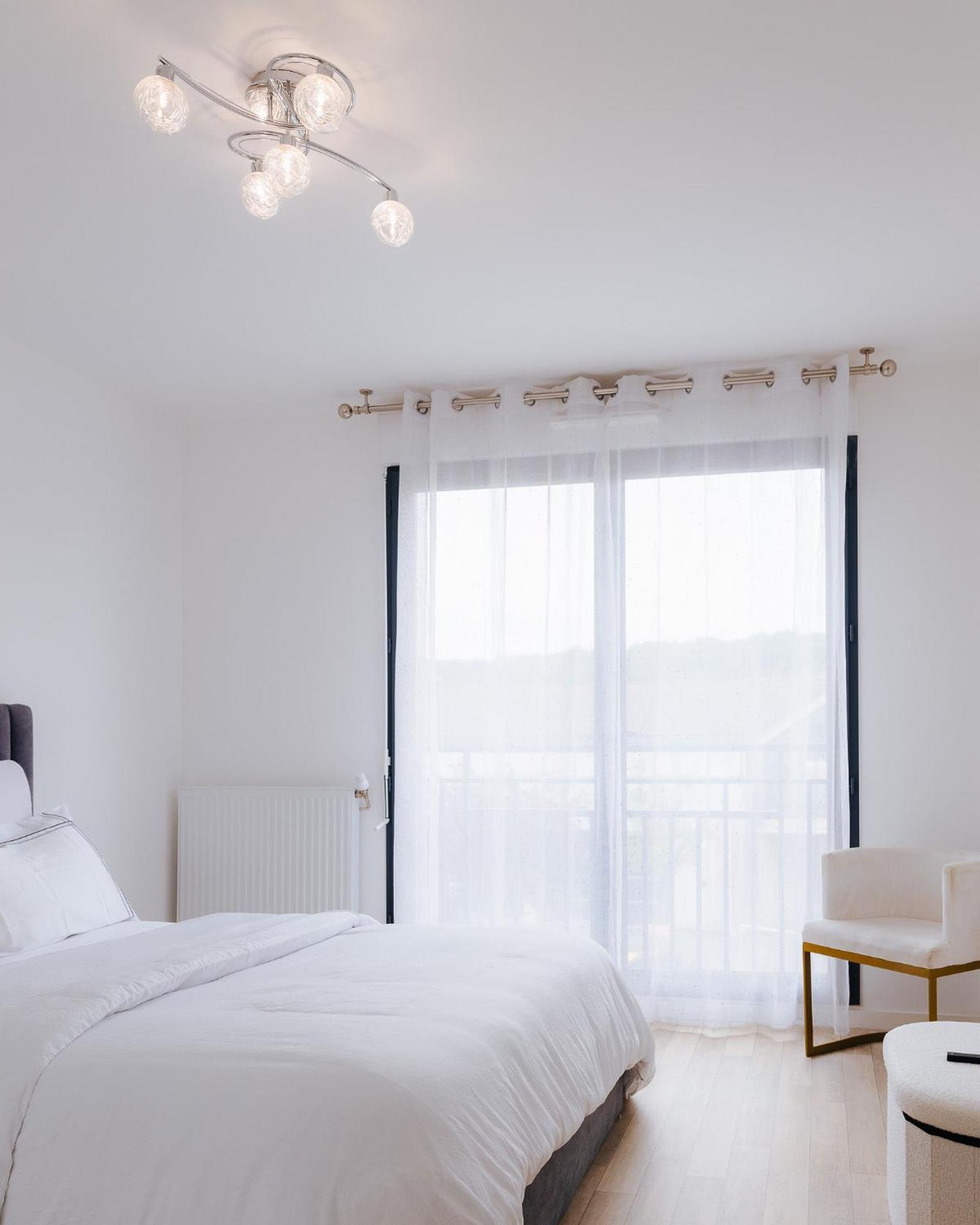 Appartement Luxueux, Neuf & Equipe A Versailles, Saint-Cyr-lʼÉcole Esterno foto