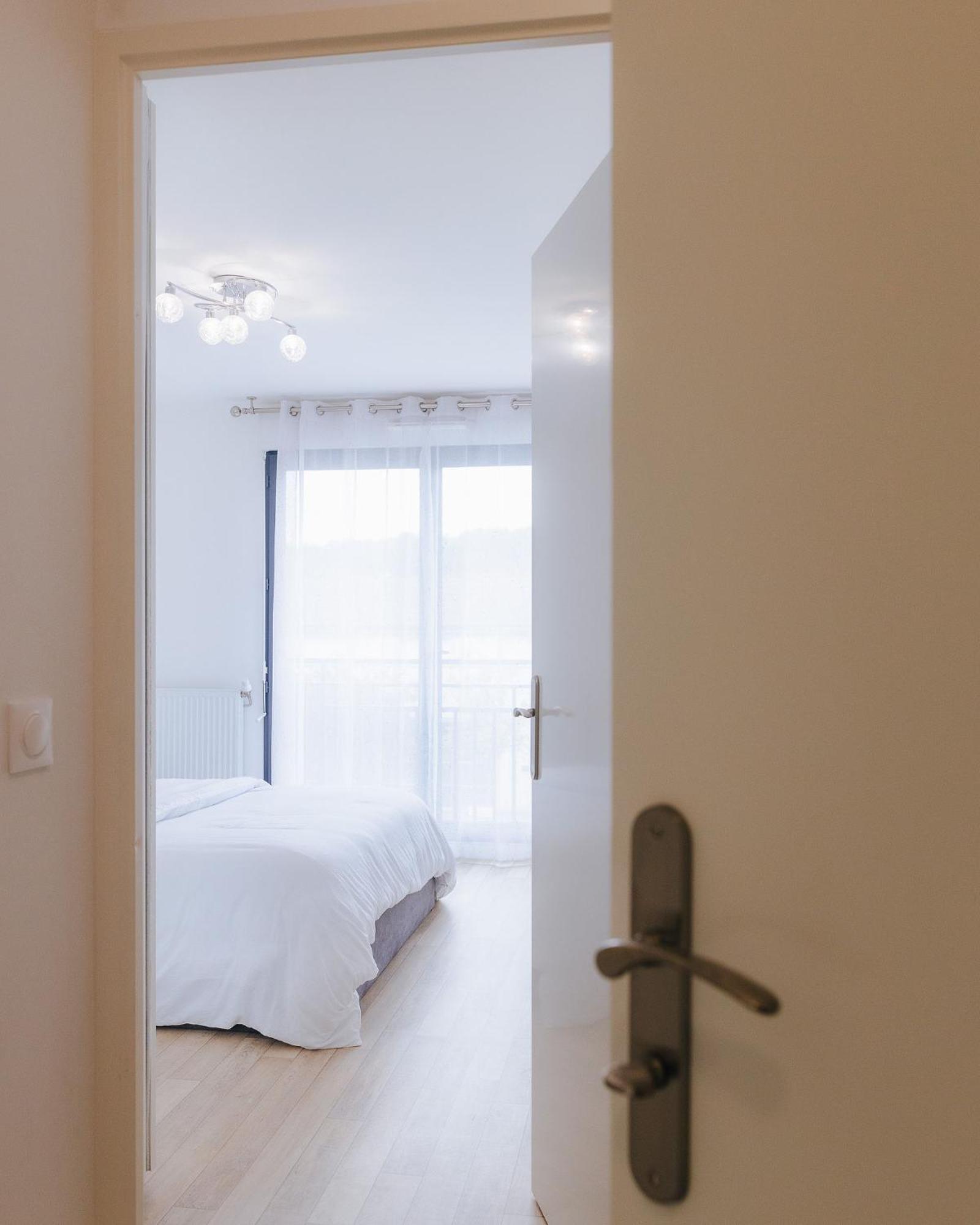 Appartement Luxueux, Neuf & Equipe A Versailles, Saint-Cyr-lʼÉcole Esterno foto